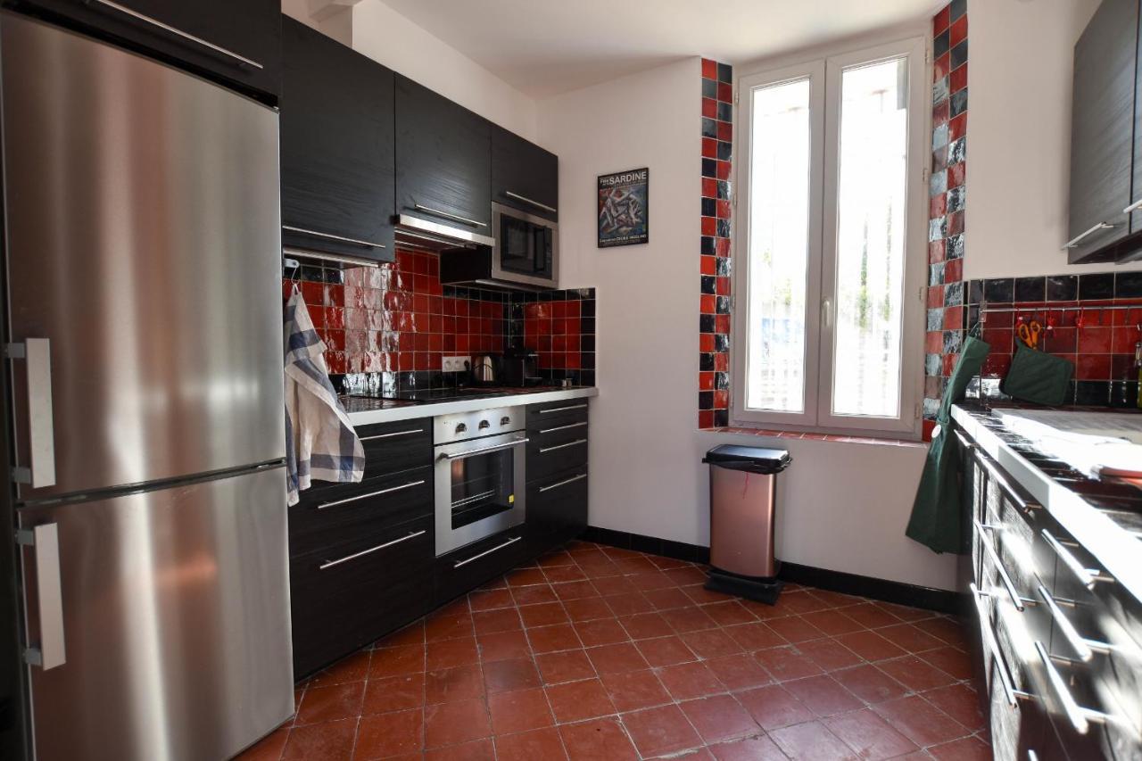 Micoulet, Parking - Clim Villa Arles Exterior photo