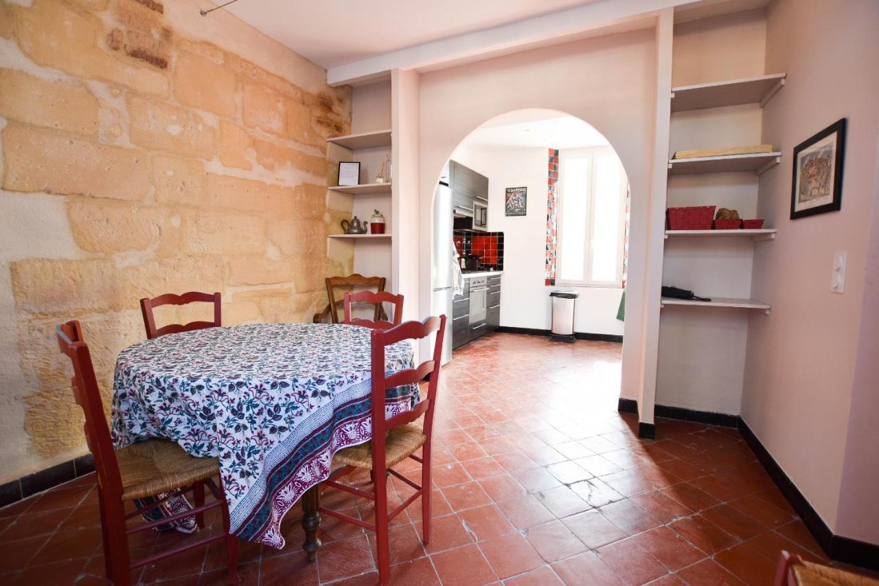 Micoulet, Parking - Clim Villa Arles Exterior photo
