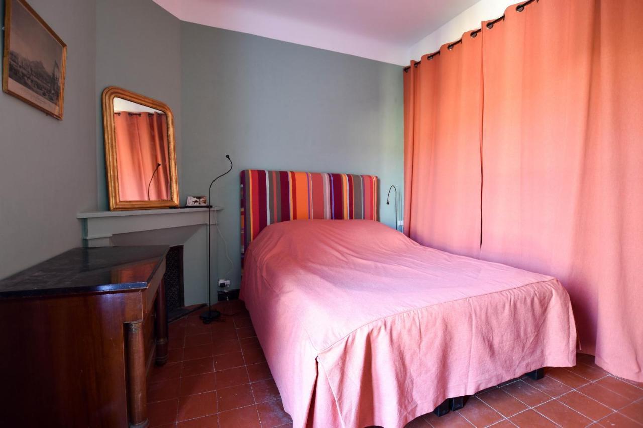 Micoulet, Parking - Clim Villa Arles Exterior photo