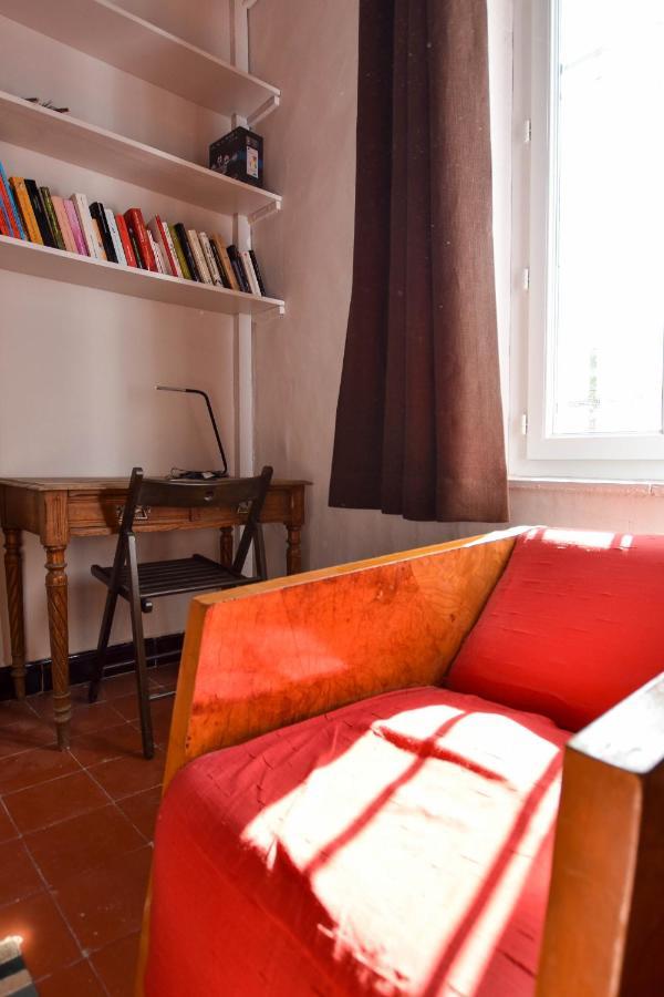 Micoulet, Parking - Clim Villa Arles Exterior photo